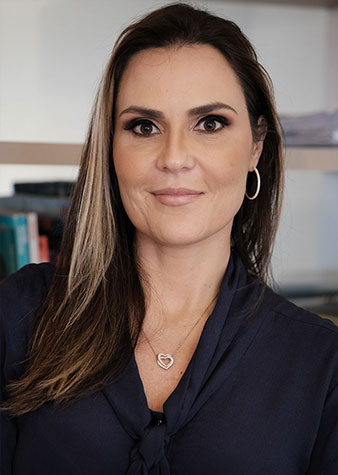 Kelly Durazzo - Durazzo Medeiros Advogados